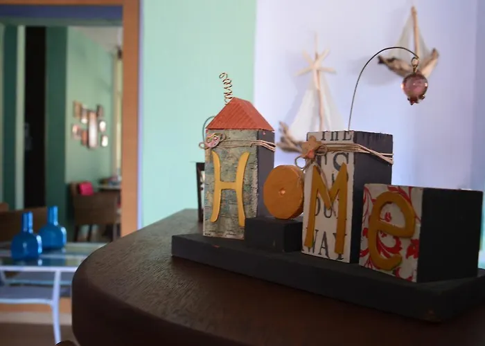 艾斯特酒店 酒店 波利卡斯特隆